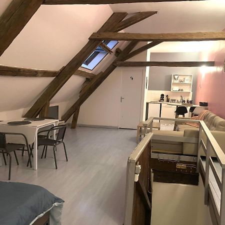 Chablis: Grand Studio En Plein Centre Ville Exterior photo